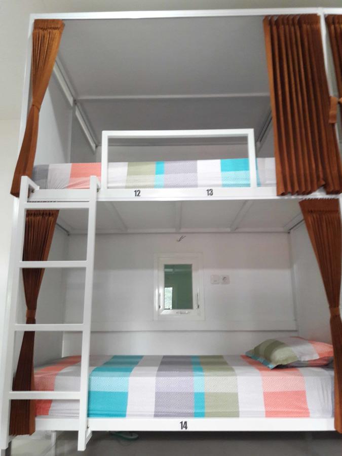 Huize Jon Hostel Маланг Экстерьер фото