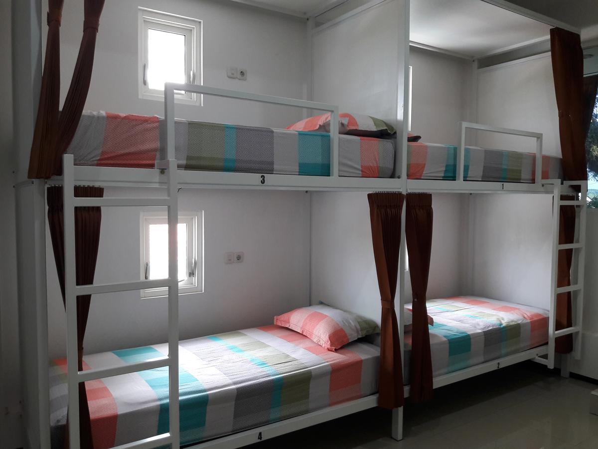 Huize Jon Hostel Маланг Экстерьер фото